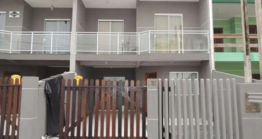 SOBRADO PROXIMO A PRAIA CENTRAL