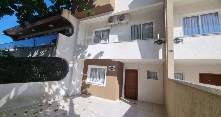 Casa com 3 quartos à venda na Rua Padre Donato, 805, Centro, Guaratuba