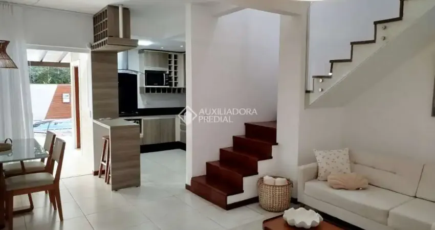 Casa com 3 quartos à venda na Rua João de Barro, 203, Canasvieiras, Florianópolis