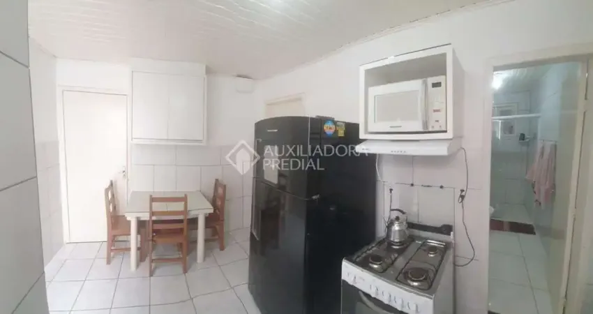 Prédio à venda na Rua Ovídio Zierke, 255, Cachoeira do Bom Jesus, Florianópolis
