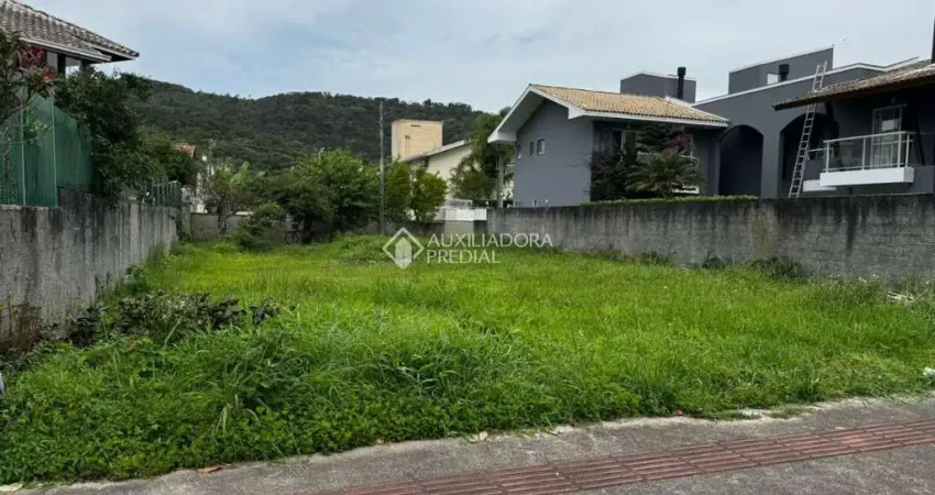 Terreno à venda na Rua Jorge Cherem, 12, Jurerê, Florianópolis