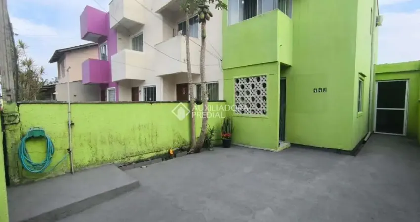 Casa com 2 quartos à venda na Servidão Domingos Tertuliano Nunes, 442, São João do Rio Vermelho, Florianópolis