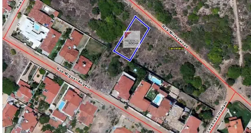 Terreno para venda no bairro da Candelária - Conjunto San Vale - 760 metros. Escriturado. Saneado.