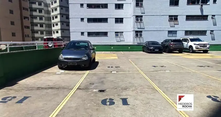 Duas vagas de garagem para venda no condomínio harmony center – bairro de petrópolis.