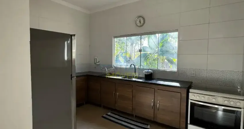 Casa com 3 quartos para alugar no Recanto dos Pássaros, Cuiabá 