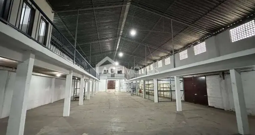 Galpão de alto padrão com acesso privilegiado na região oceânica!