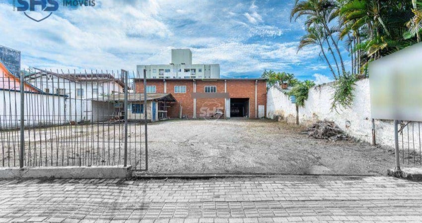 Terreno à venda, 860 m² por R$ 2.350.000,00 - Garcia - Blumenau/SC