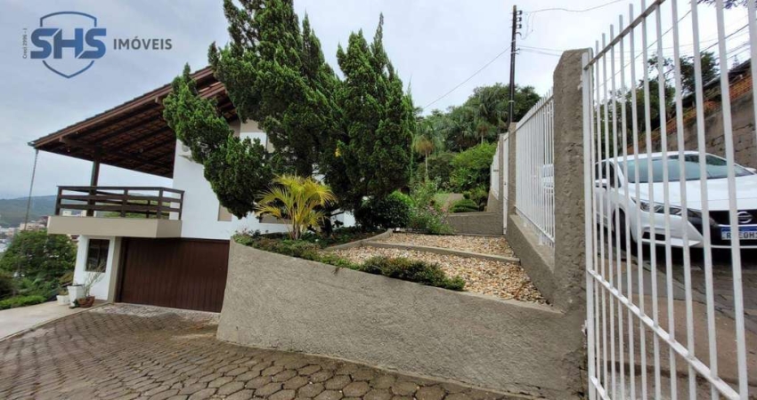 Casa com 3 dormitórios à venda, 200 m² por R$ 830.000,00 - Ponta Aguda - Blumenau/SC