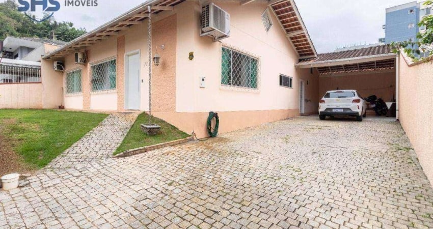 Casa com 3 dormitórios à venda, 217 m² por R$ 855.000,00 - Velha - Blumenau/SC