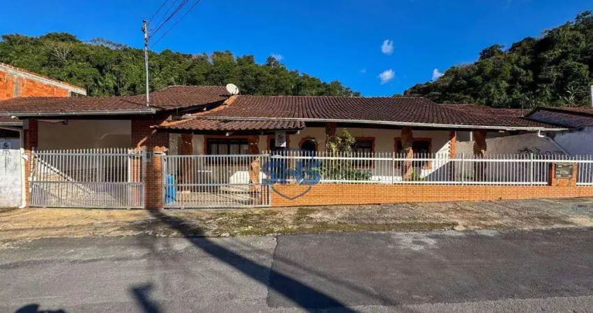 Casa com 3 dormitórios à venda, 172 m² por R$ 500.000,00 - Itoupava Central - Blumenau/SC