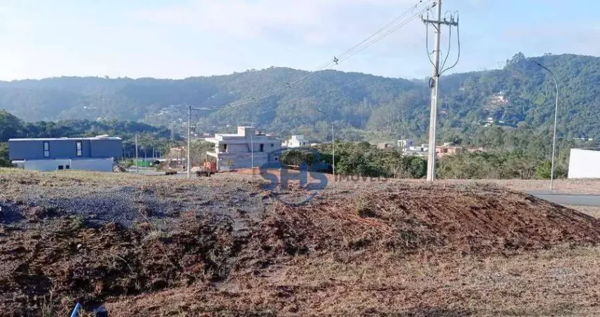 Terreno plano no condomínio paysage privilége parque no bairro ponta aguda.