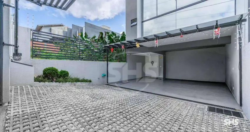 Casa com 3 quartos à venda na Rua Denis Peschke, 201, Água Verde, Blumenau
