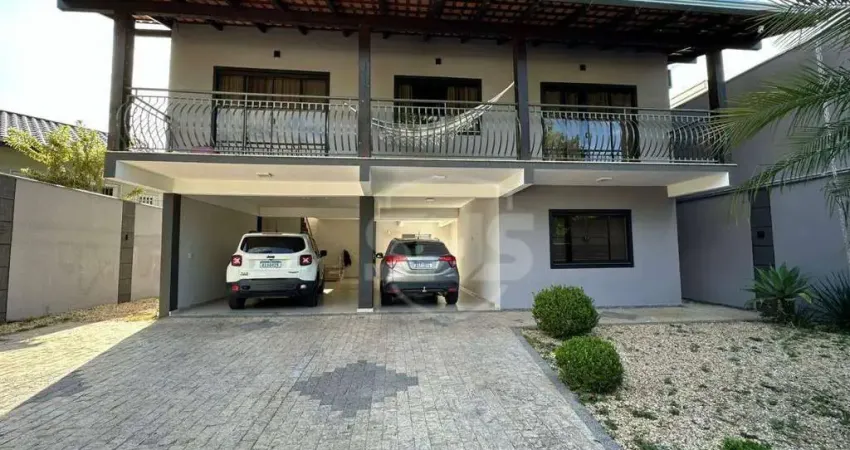 Casa com 3 dormitórios à venda, 382 m² por R$ 1.099.000,00 - Bela Vista - Gaspar/SC
