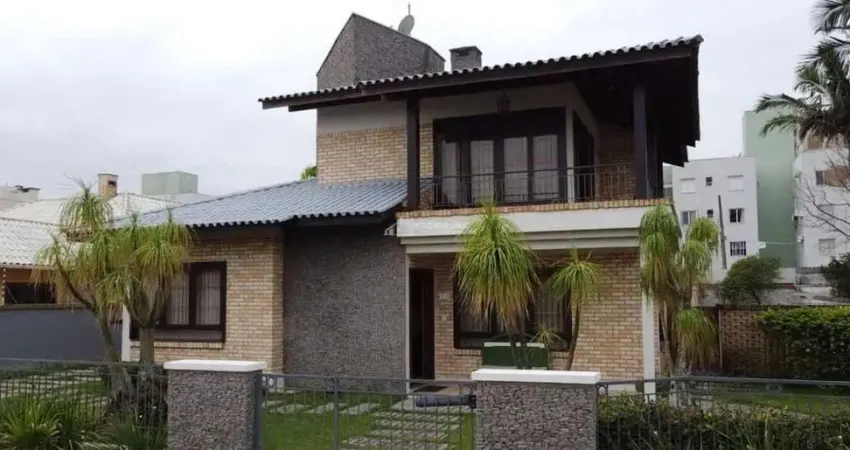 Casa com 4 quartos à venda no Centro, Tijucas