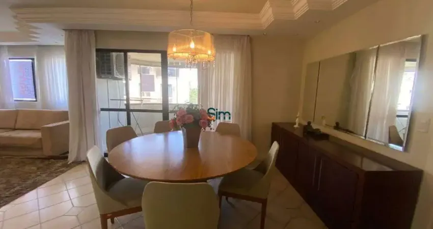 Apartamento de frente, mobiliado em excelente localização no centro !!