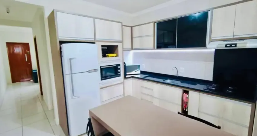 Viver rodeado de comércio ao mesmo tempo longe de barulho? então esta é para você: