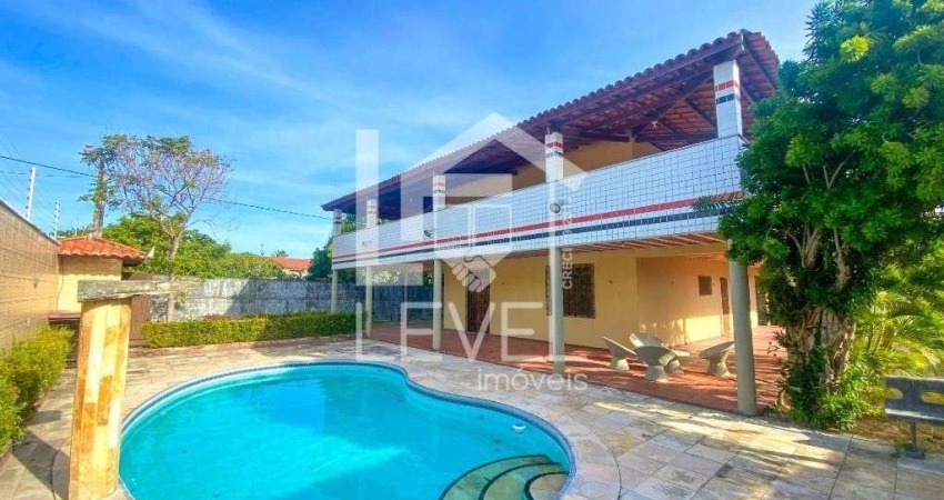 Casa com 3 dormitórios, 250 m² - venda por R$ 450.000,00 ou aluguel por R$ 2.200,00/mês - Centro - Aquiraz/CE
