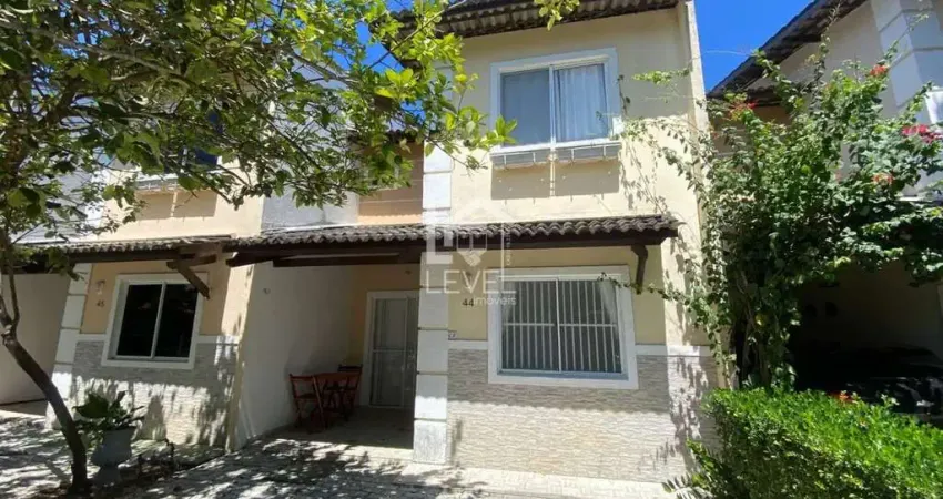 Casa com 3 quartos para alugar na Rua João De Castro, 705, Divineia, Aquiraz