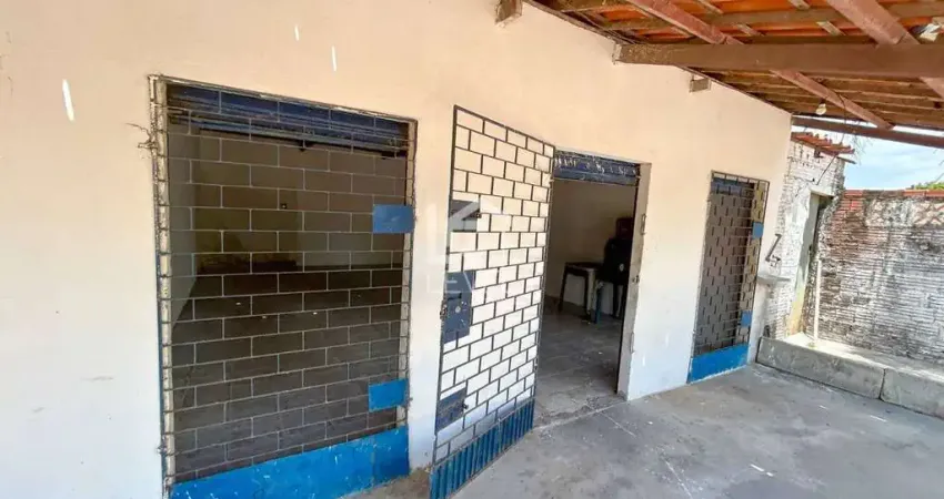Sala comercial com 1 sala para alugar no Justiniano de Serpa, Aquiraz 