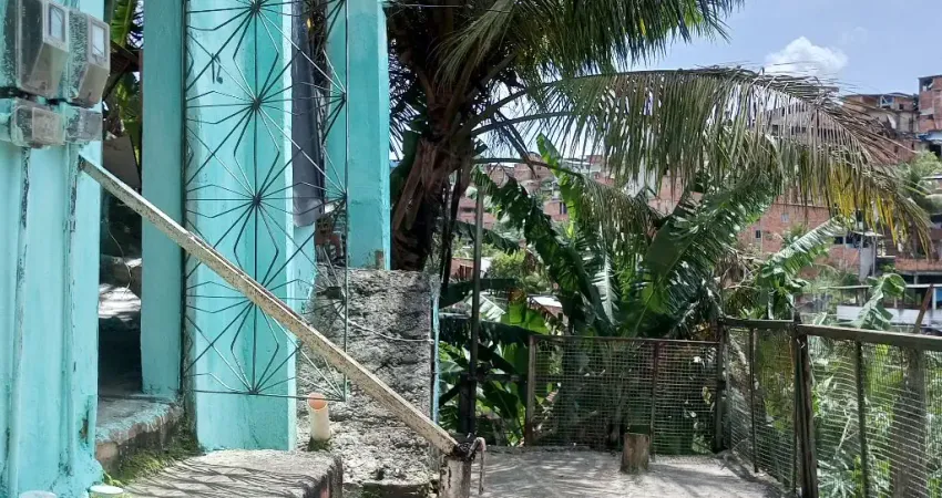 Casa com 2 quartos à venda na Rua Otaviano Alves, Cajazeiras, Salvador
