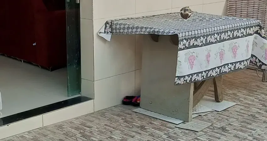Casa com 2 quartos à venda na Rua Luiz Guimarães, Cajazeiras, Salvador
