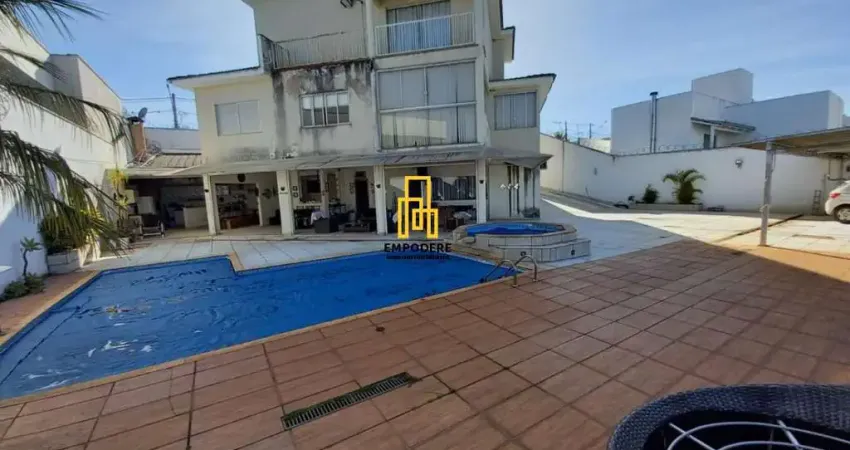 Casa para Venda em Uberlândia, Vigilato Pereira, 5 dormitórios, 3 suítes, 4 banheiros, 9 vagas