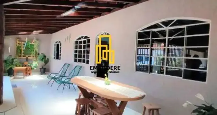 Casa para Venda em Uberlândia, Santa Rosa, 3 dormitórios, 1 suíte, 3 banheiros, 3 vagas