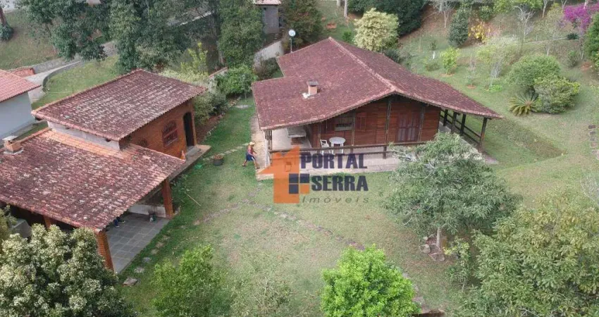 Casa com 3 quartos à venda, 140 m² por R$ 680.000 - Quebra Frascos - Teresópolis/RJ