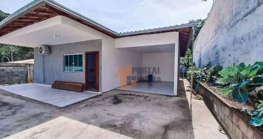 Casa linear com 3 quartos à venda, 117 m² por R$ 580.000 - Albuquerque - Teresópolis/RJ