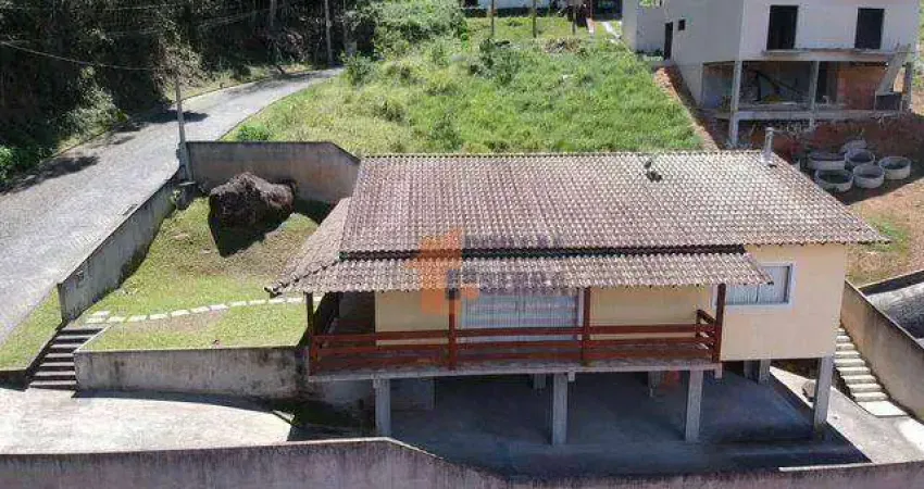 Casa com 3 quartos à venda, 131 m² por r$ 750.000 - albuquerque - teresópolis/rj