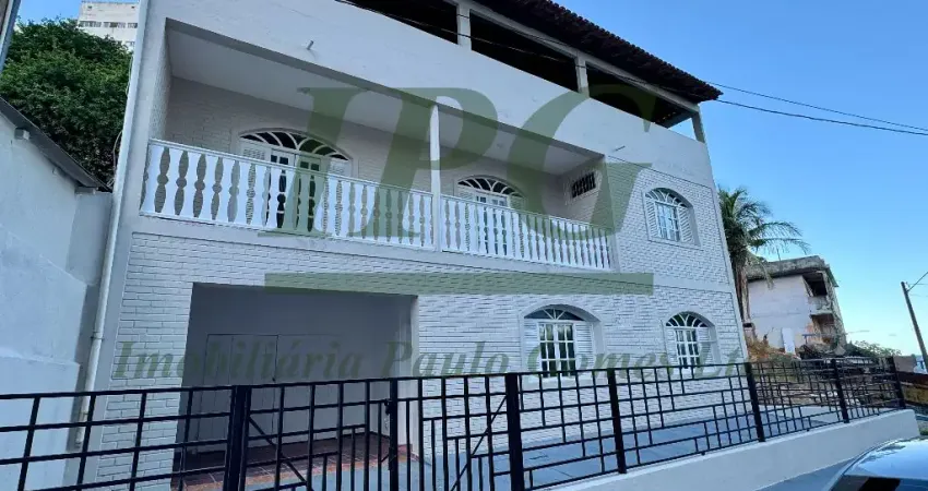 Casa Padrão - Casa Duplex de 6 Quartos com 1 Suíte e Vista Mar na Praia do Riacho - Guarapari - ES