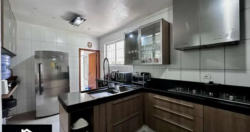 Sensacional casa no bolsão de interlagos - 04 quartos - 02 súites - 06 banheiros