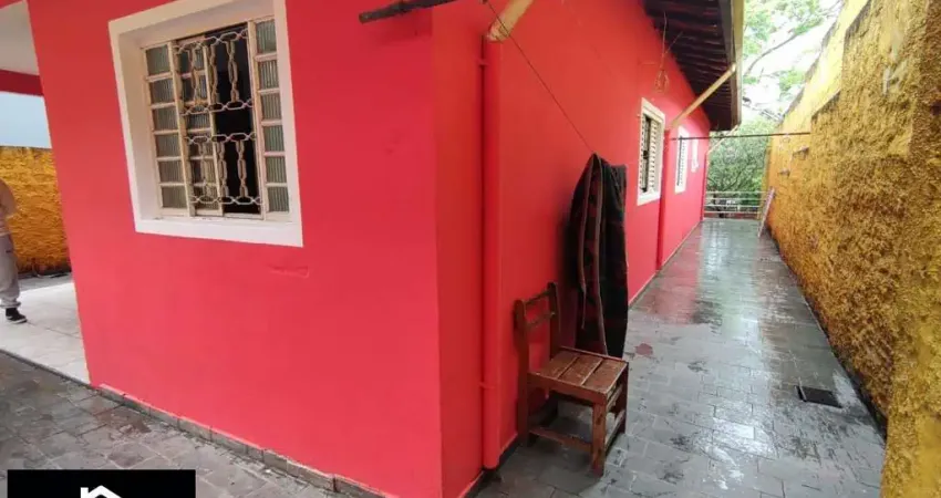 Casa no bairro do são josé - 03 dorm - 01 banheiro - 02 vagas - 300m2 terreno