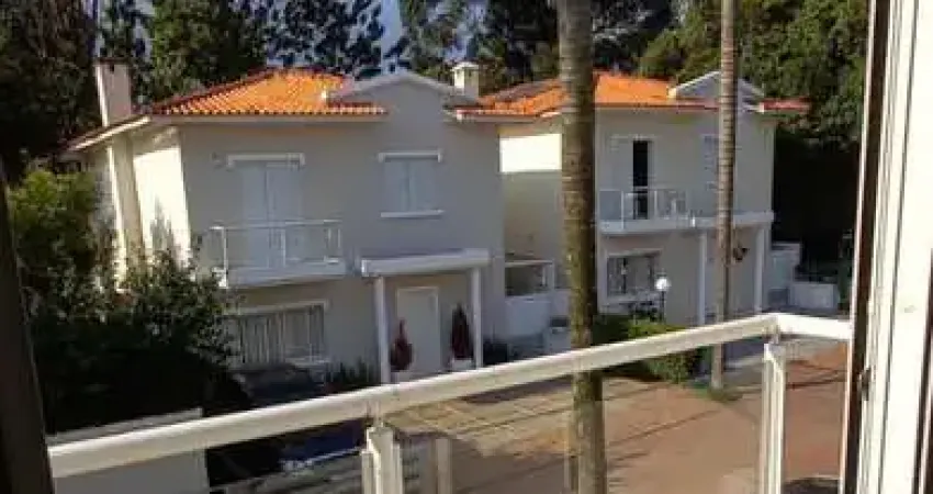 Casa de condomínio em interlagos , 04 dormitórios, 02 suítes, 02 vagas