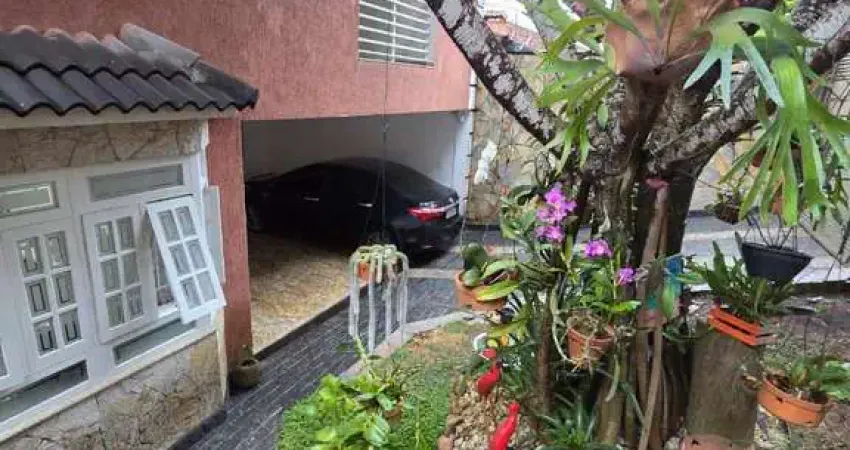 Lindo sobrado no bolsão de interlagos - 04 dormitórios - 02 suítes - piscina - c