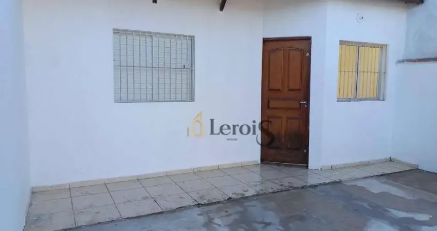 Casa com 2 dormitórios à venda, 56 m² por R$ 319.900,00 - Village Cajurú - Sorocaba/SP