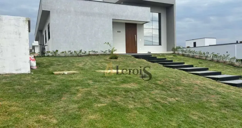 Casa com 4 dormitórios à venda, 350 m² por R$ 1.790.000,00 - Condomínio Monte Serrat Residencial - Salto/SP