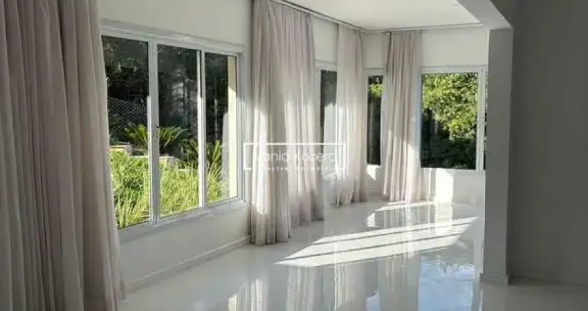 Casa com elevador - 5 suítes - 900 m2 -Cond. Quebec - São Roque - 4.400.000,00