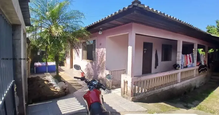 Casa para Venda em Antonina, Barigui, 3 dormitórios, 2 suítes, 3 banheiros, 2 vagas