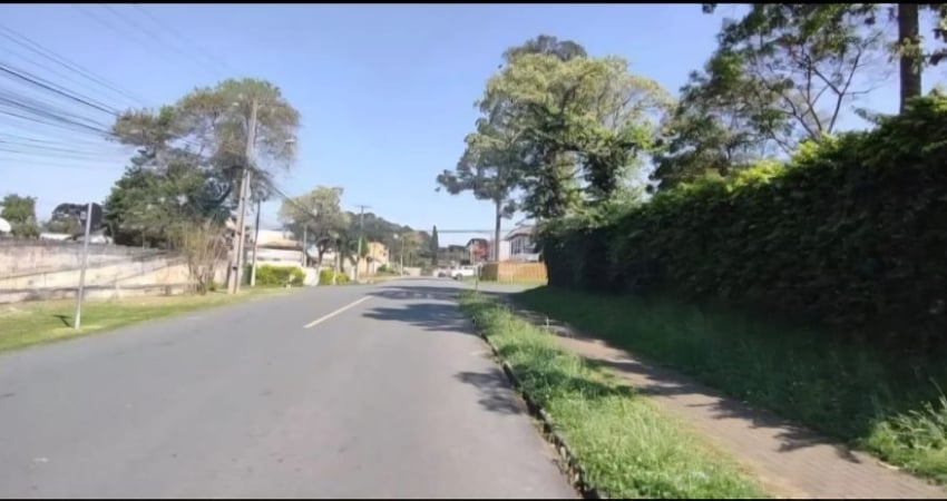 Sobrado triplex de 3 quartos sendo 1 suíte -Alto Boqueirão Curitiba