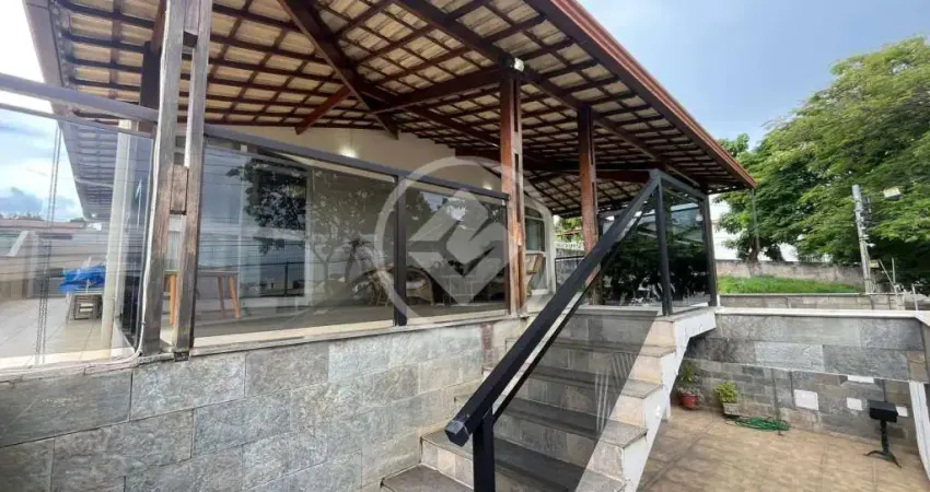 Casa com 4 quartos à venda na Avenida Doutor Afonso Loureiro, 311, Parque Jardim Itaú, Vespasiano
