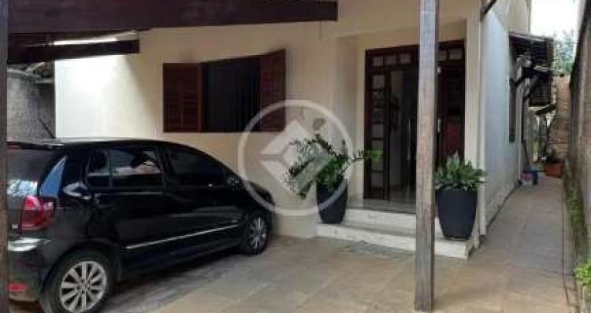 Casa com 3 quartos à venda na Rua Comendador Barbosa Melo, 22, Trevo, Belo Horizonte
