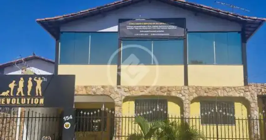 Casa 3 quartos com piscina no bairro bela vista mg / my broker codigo: 154256