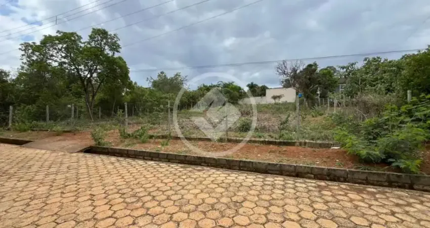 Terreno de 2002m²  condomínio fechado em jaboticatubas. codigo: 155463