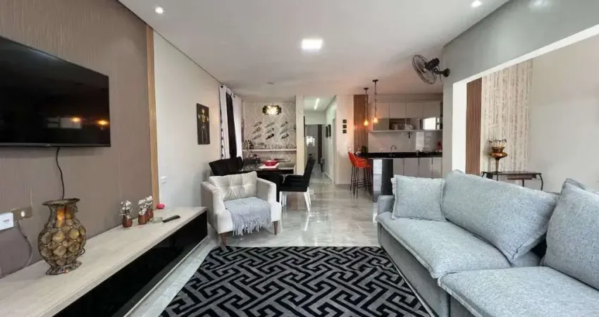 Imperdível! Casa à venda em Praia Grande-SP, bairro Real, 3 quartos, 3 suítes, 1 sala, 4 banheiros, 3 vagas de garagem, 118m²!