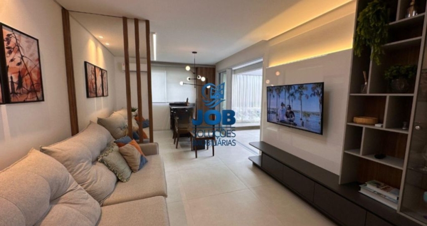 Linda cobertura duplex a 100 metros da Praia de Mariscal