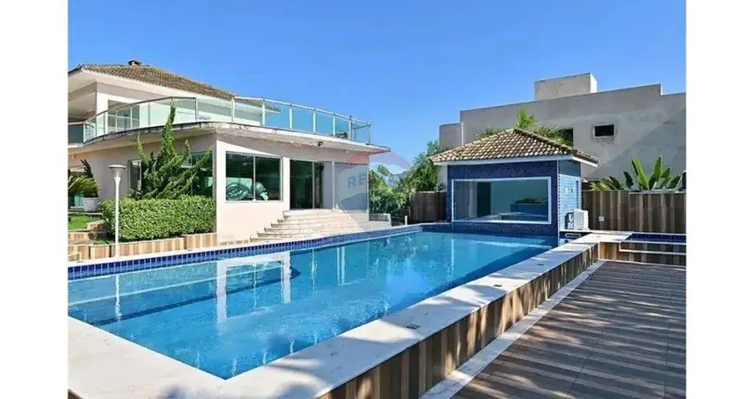 Casa em condomínio fechado com 5 quartos para alugar no Centro, Peruíbe 