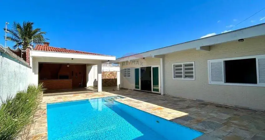 Casa com 4 quartos para alugar no Centro, Peruíbe