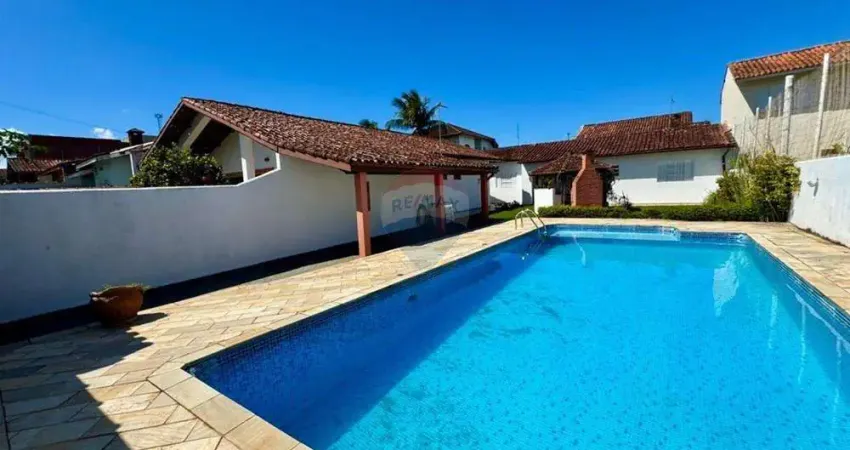 Casa com 4 quartos à venda na rua Vereador Luis Caruso, 566, Parque Balneário Oásis, Peruíbe