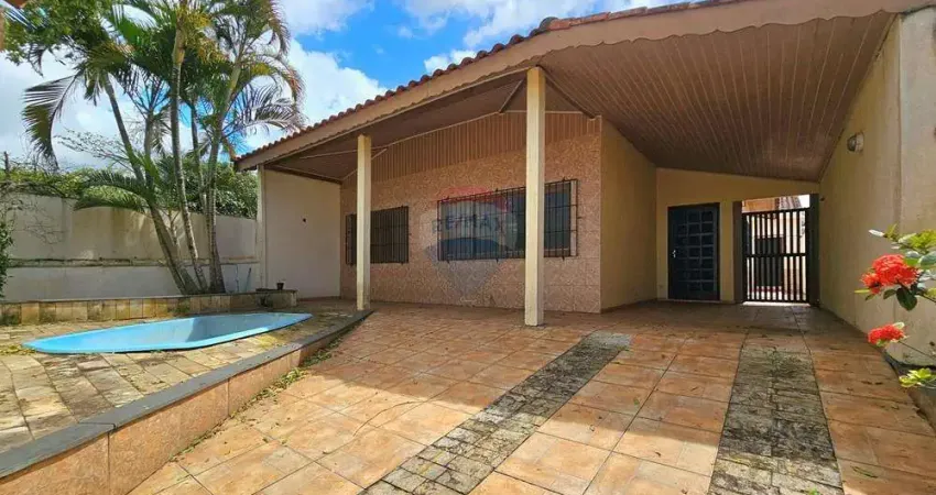 Imóvel de 2 dormitórios sendo 2 suites com piscina e churrasqueira
